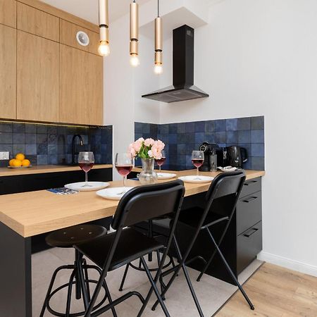 Modern Apartment With Balcony By Noclegi Renters Gdańsk Exteriör bild